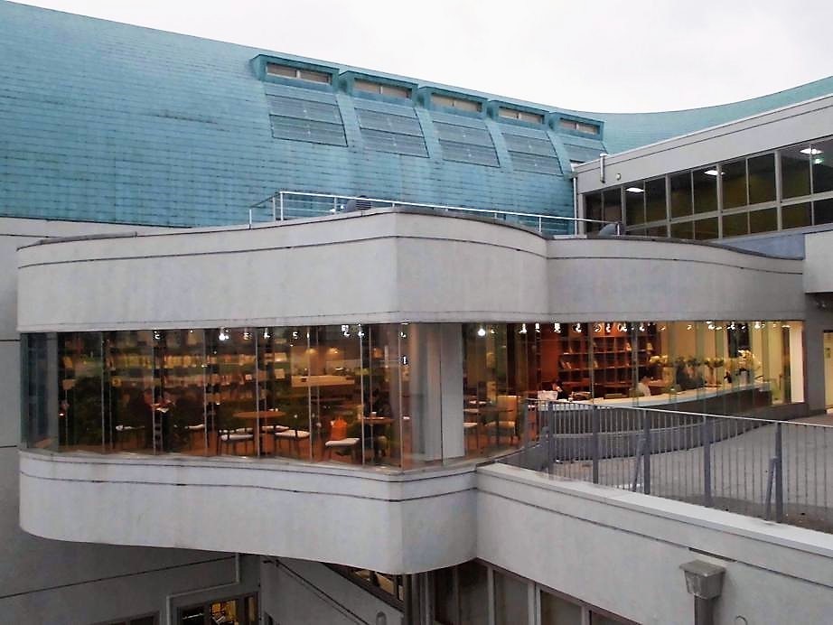 北九州市立中央図書館 カフェ ラポール.jpg