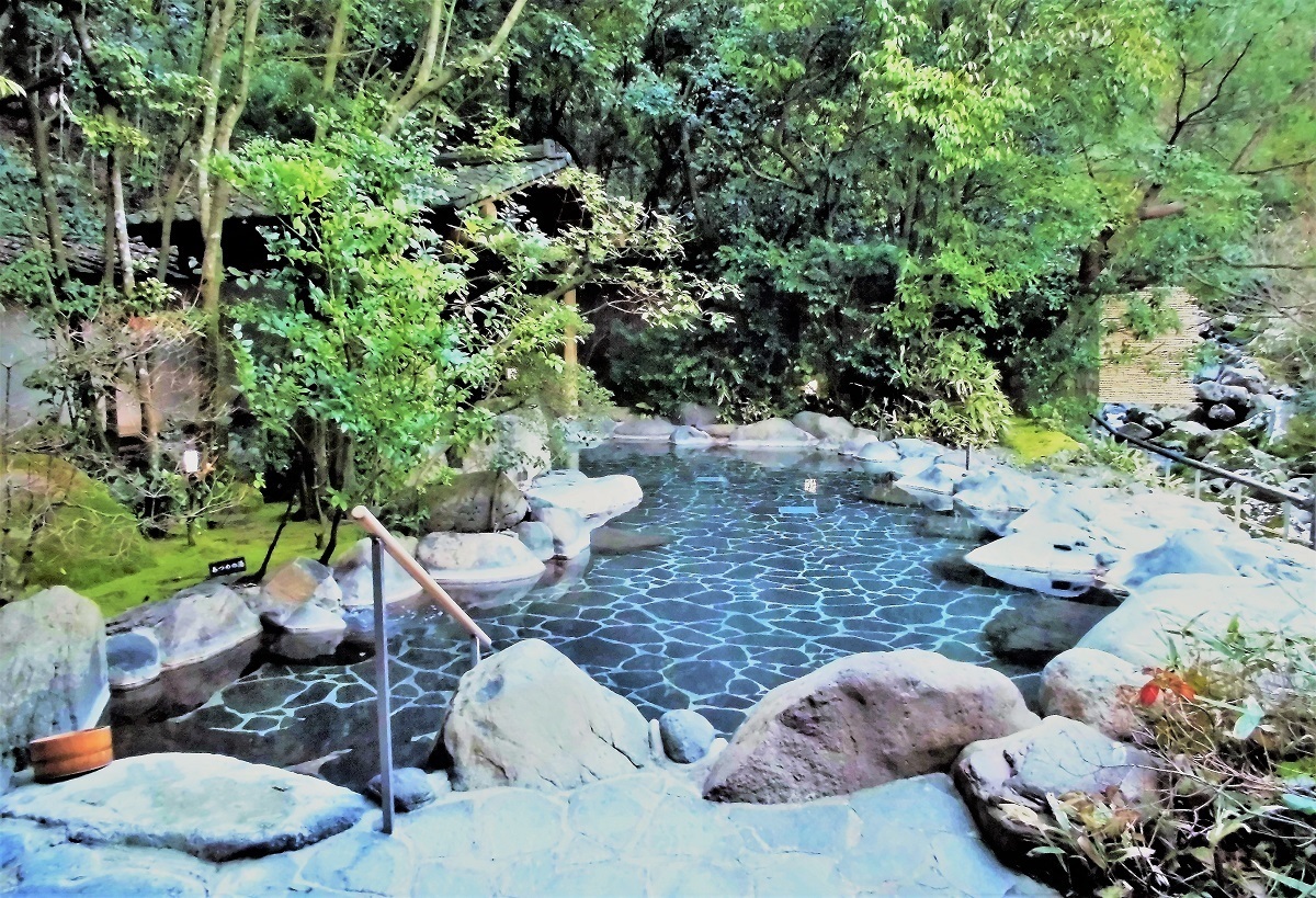 嬉野温泉椎葉山荘.jpg
