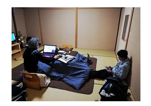志津の宿こたつ.jpg