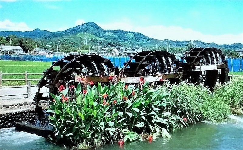朝倉の三連水車.jpg