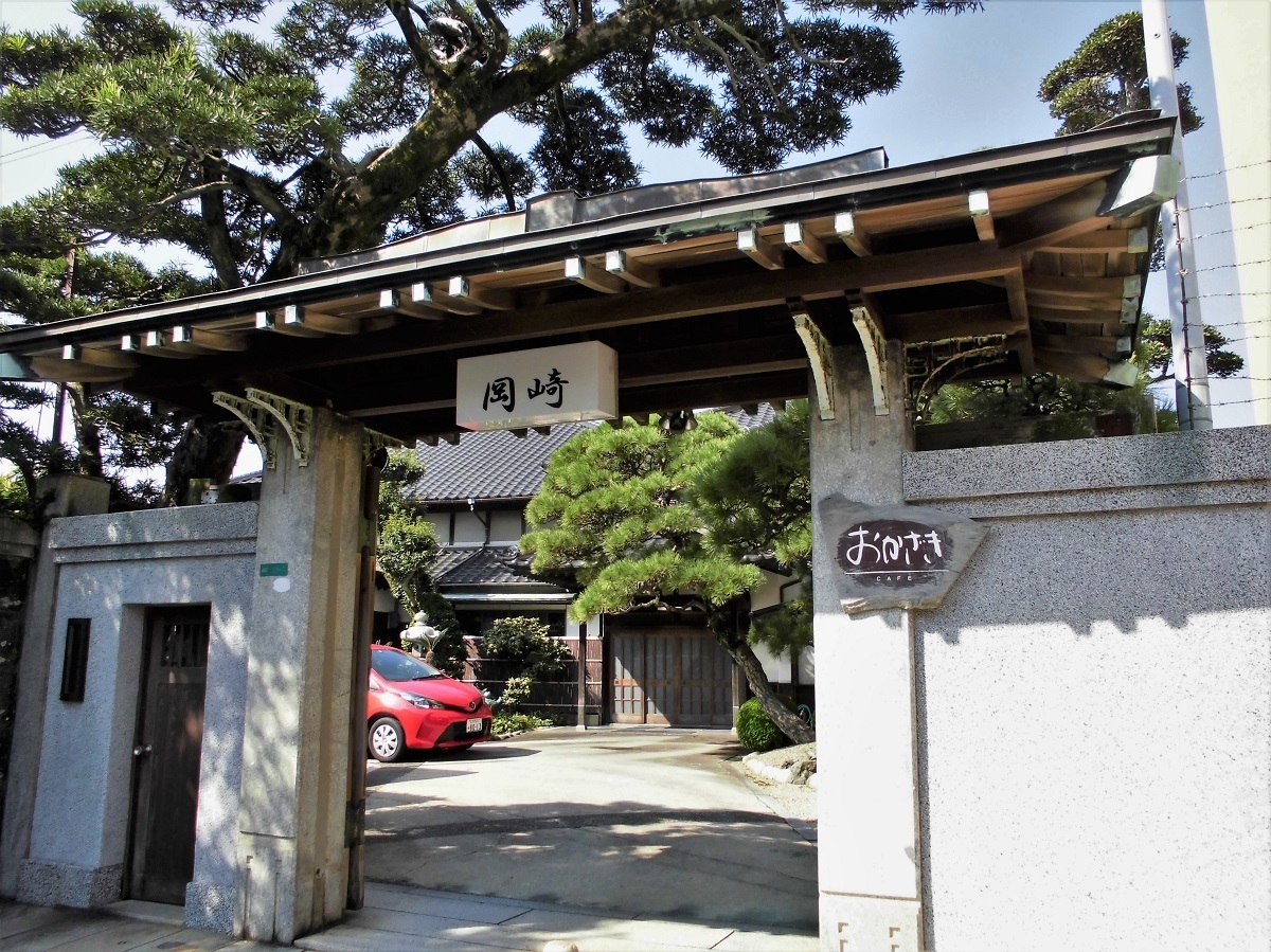 門司港おかざき2.jpg