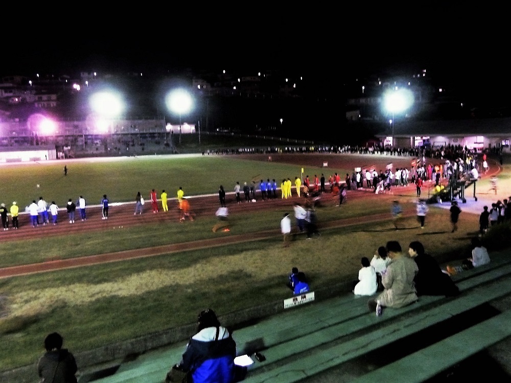 鞘ヶ谷陸上競技場.jpg