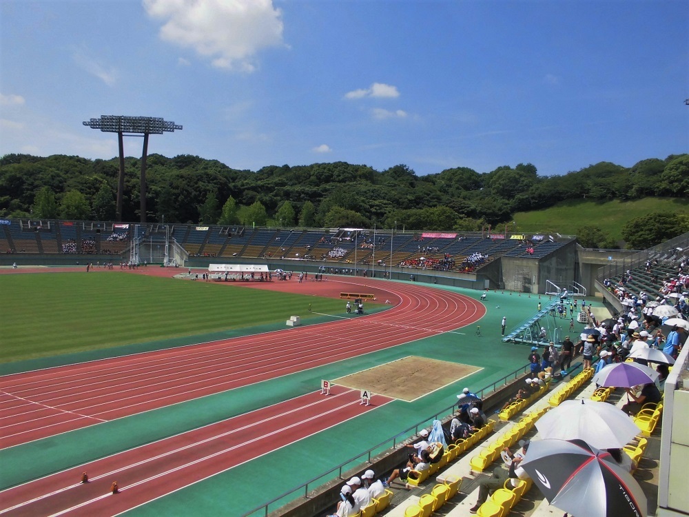 1博多の森陸上競技場.jpg