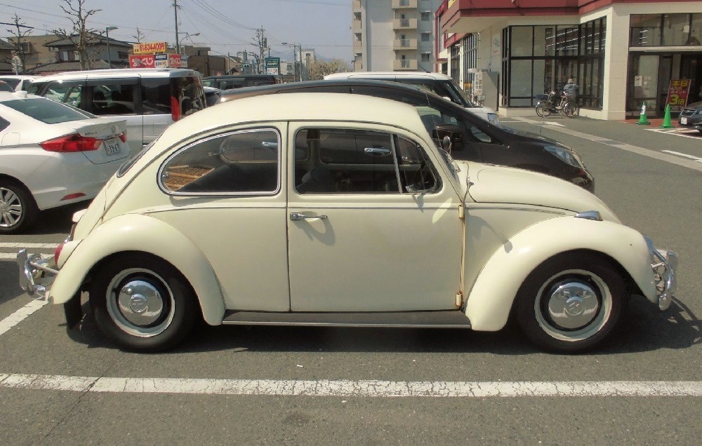 Volkswagen beetle2.jpg
